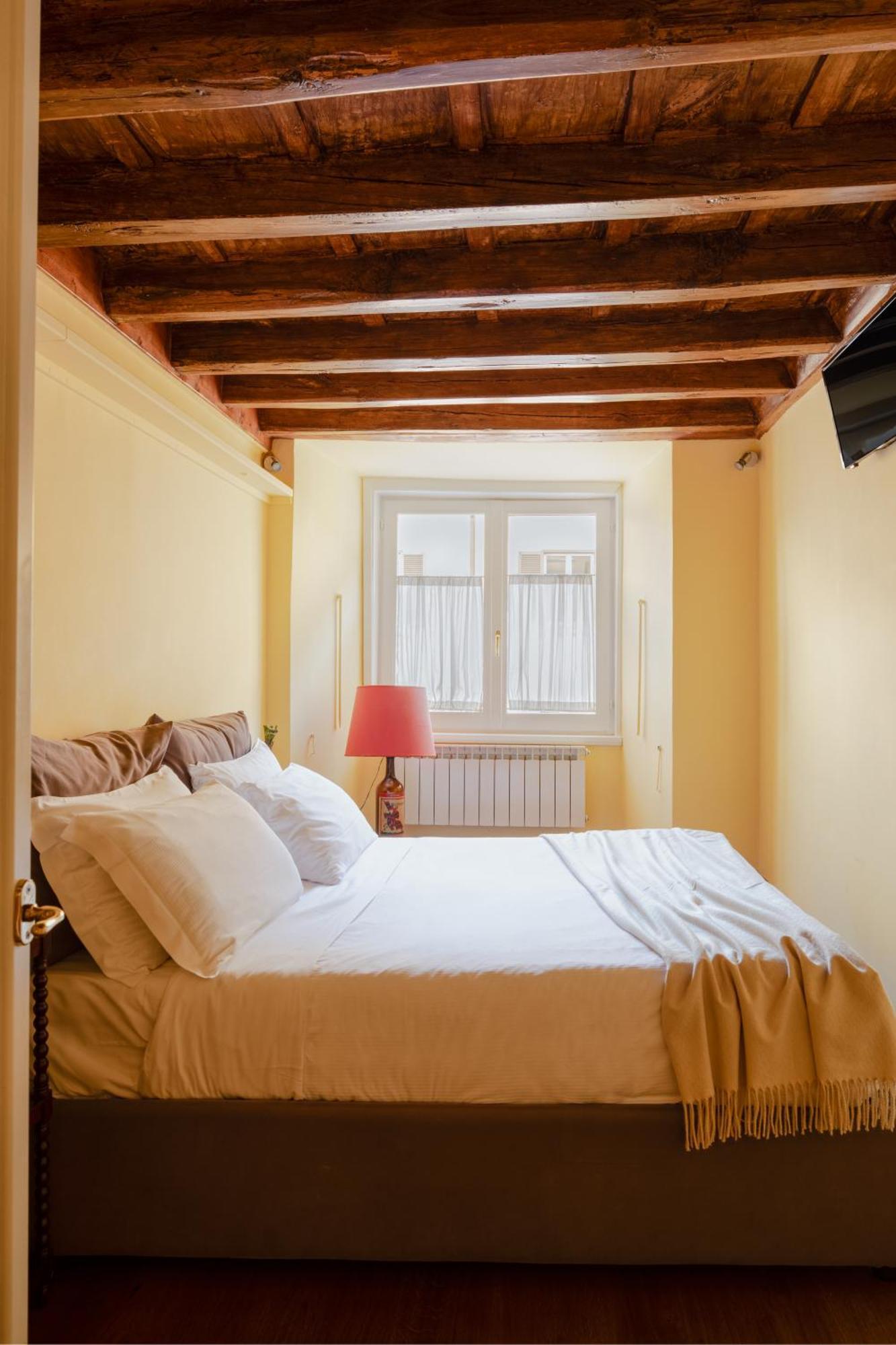 Yoursuiterome Apartment *